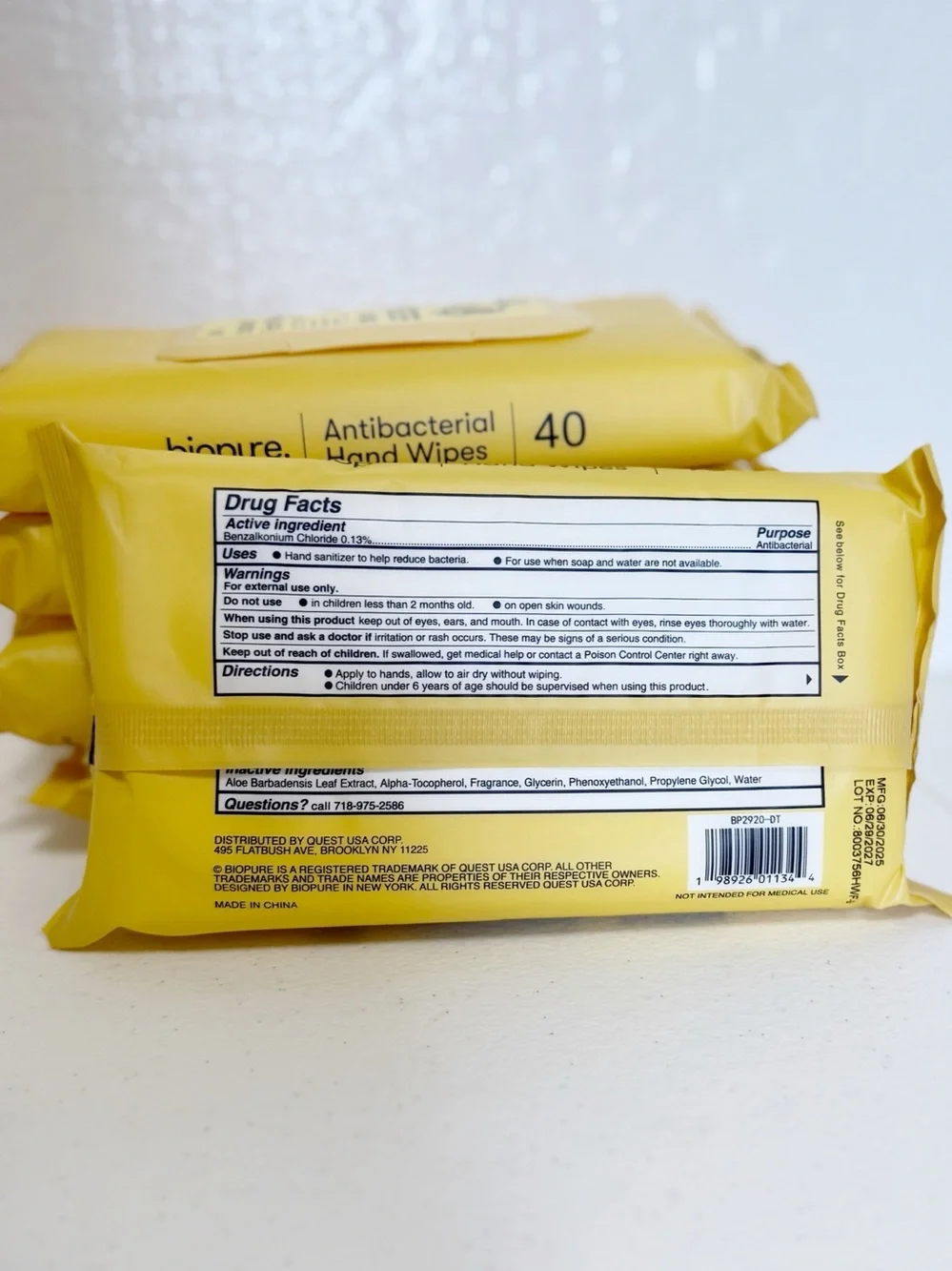 5- Antibacterial Hand Wipes Honey Wildflower Biopure. 200 ct